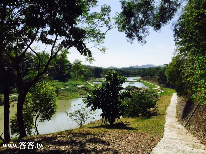 旗山區花旗山莊旁方正建地視意圖